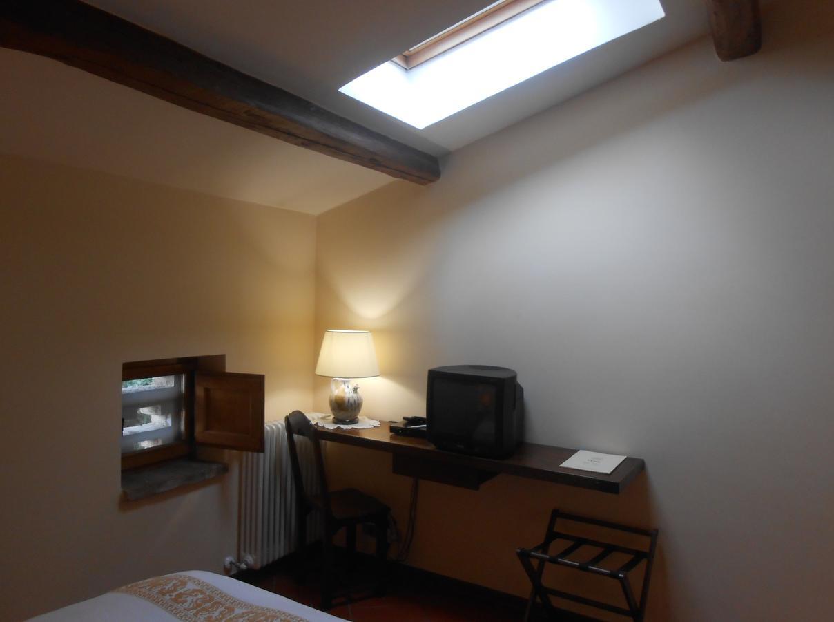 Lo Spedalicchio Hotel Бастия Умбра Екстериор снимка