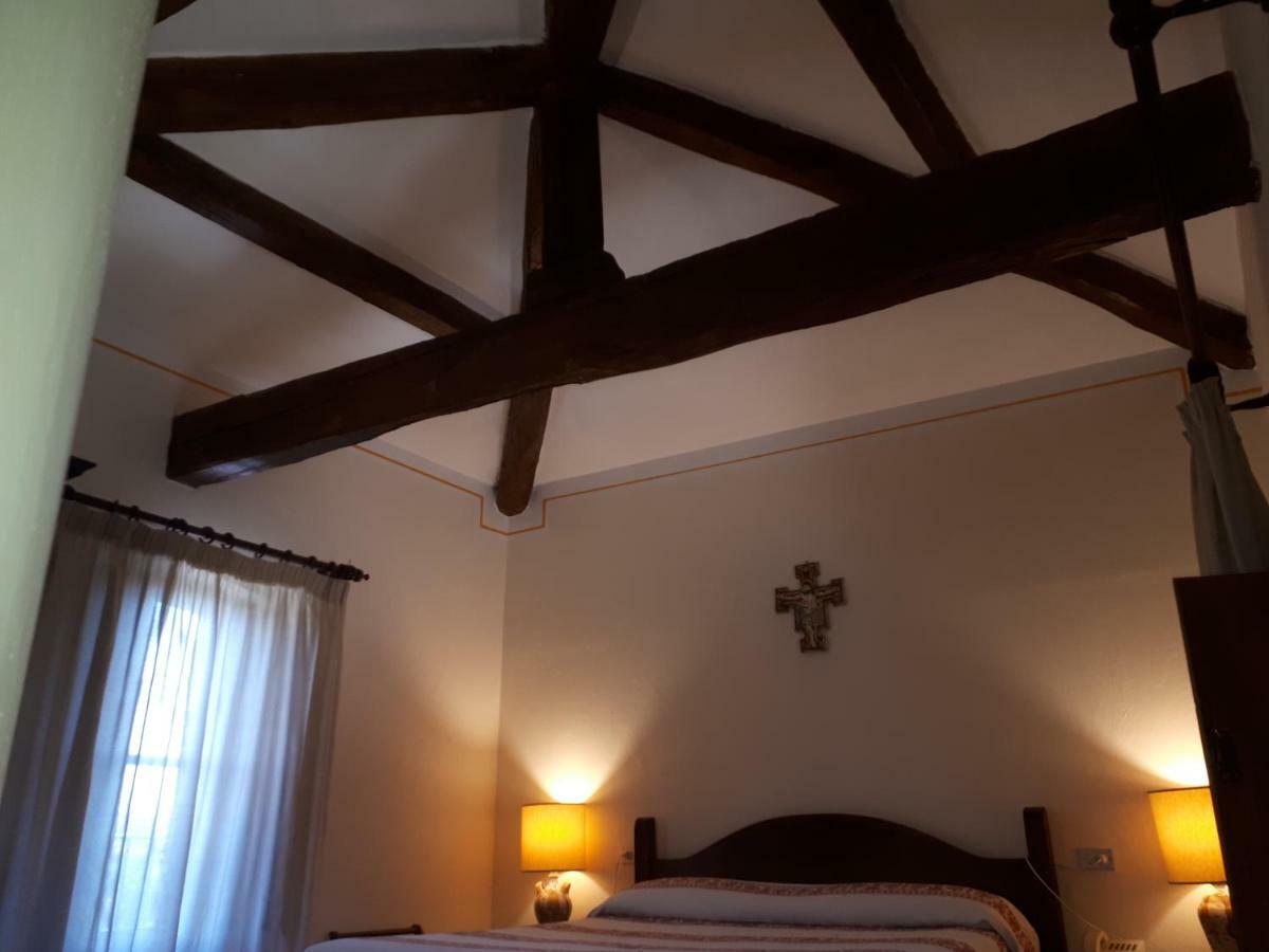 Lo Spedalicchio Hotel Бастия Умбра Екстериор снимка